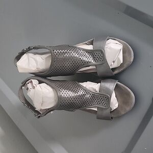 Anne Klein Sport Pewter Wedge Sandal size 8